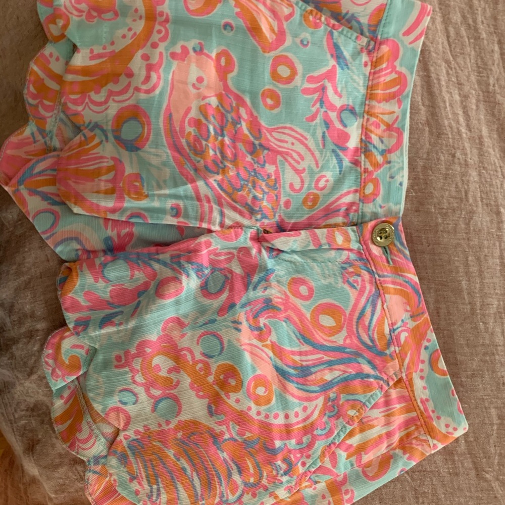 Lilly Pulitzer buttercup short size 00